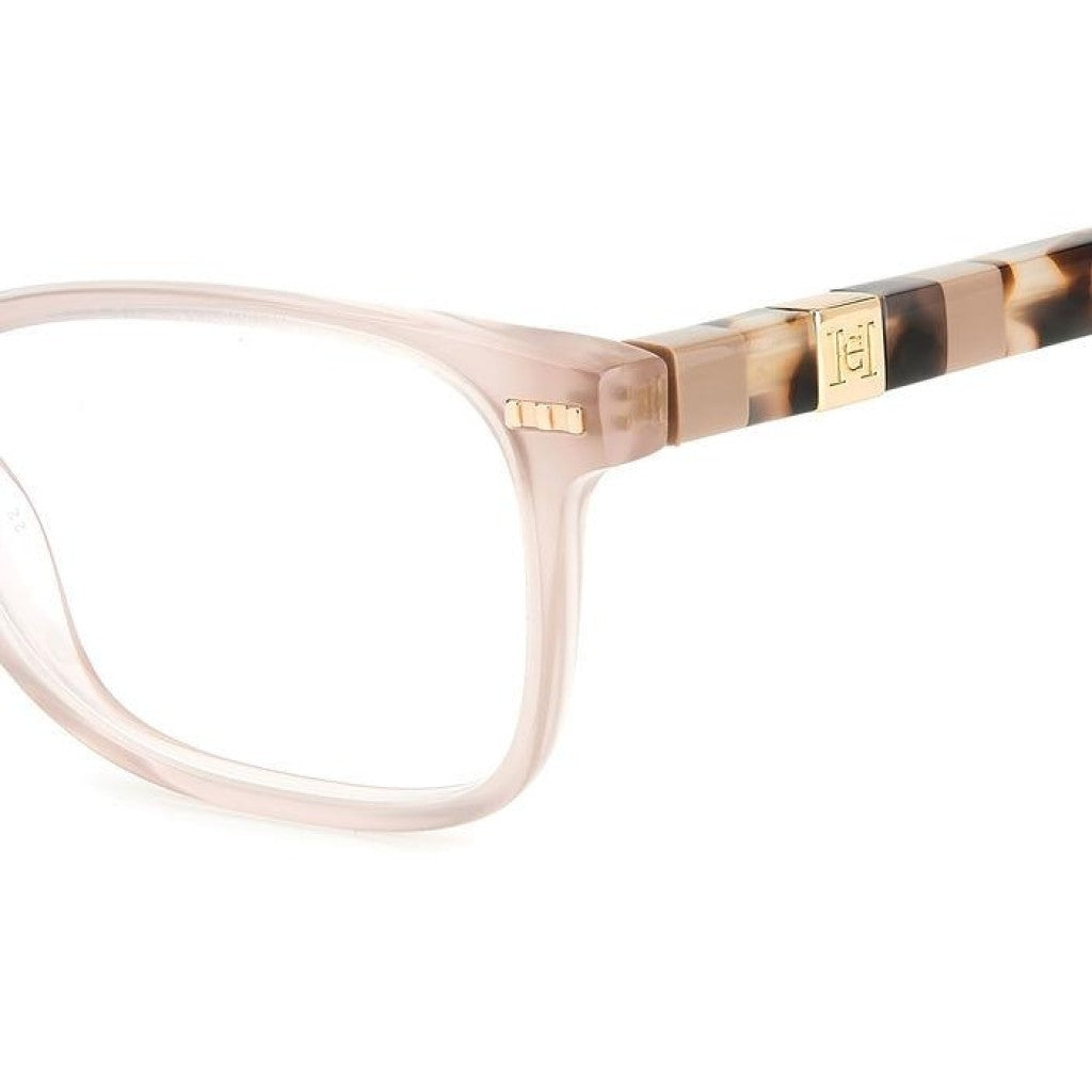 Carolina Herrera  54