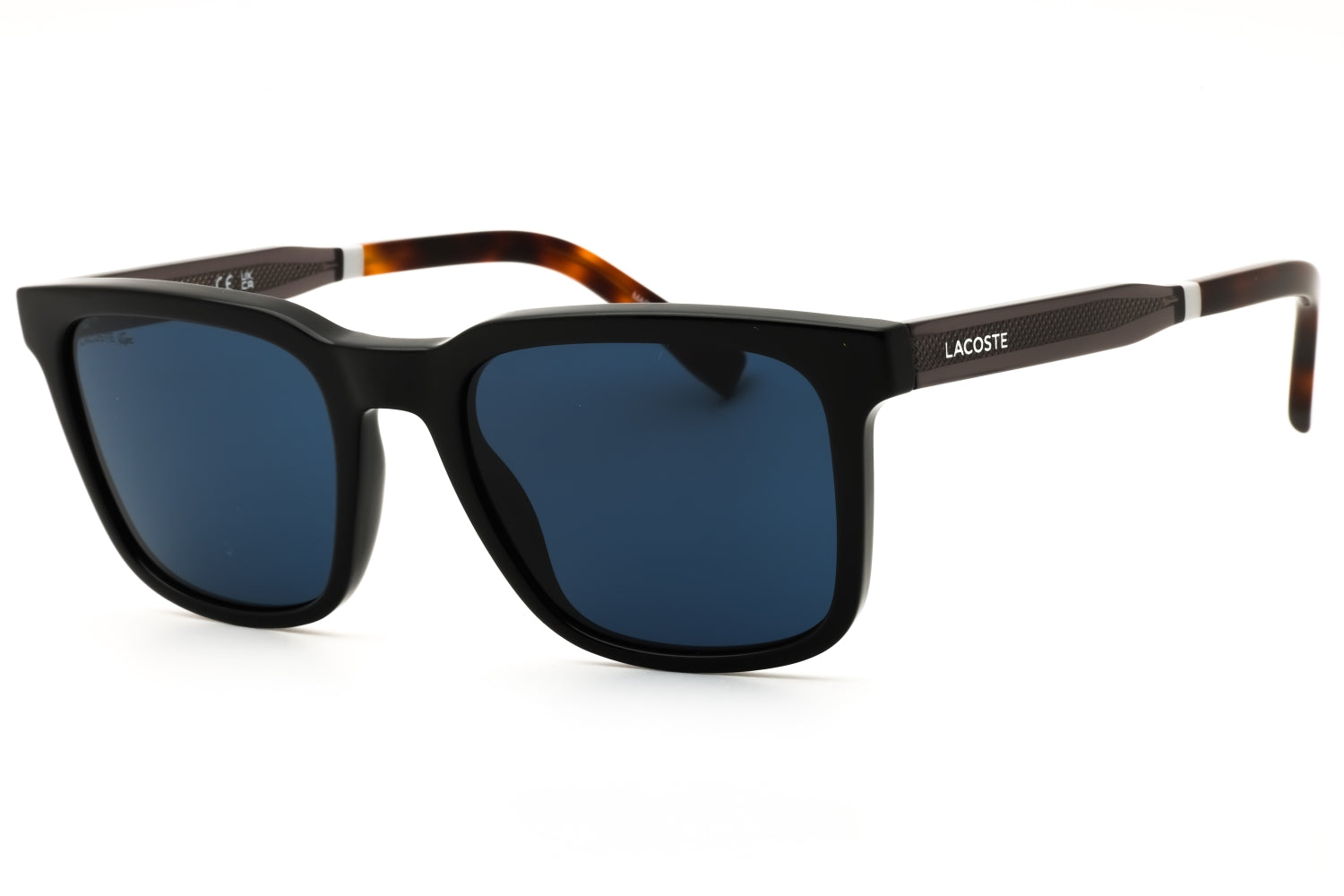 Lacoste  53