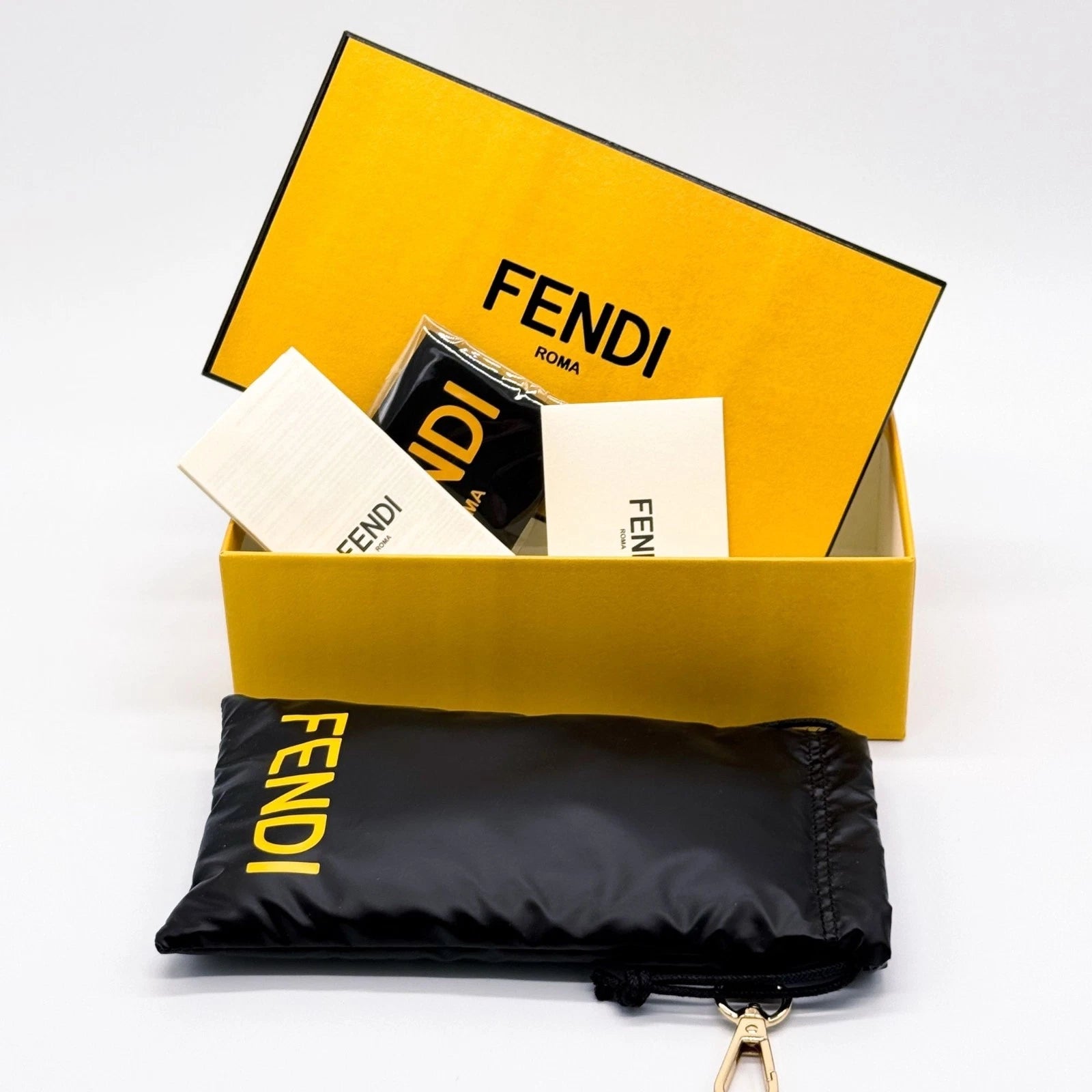 Fendi FE40163U-01V-54 54mm